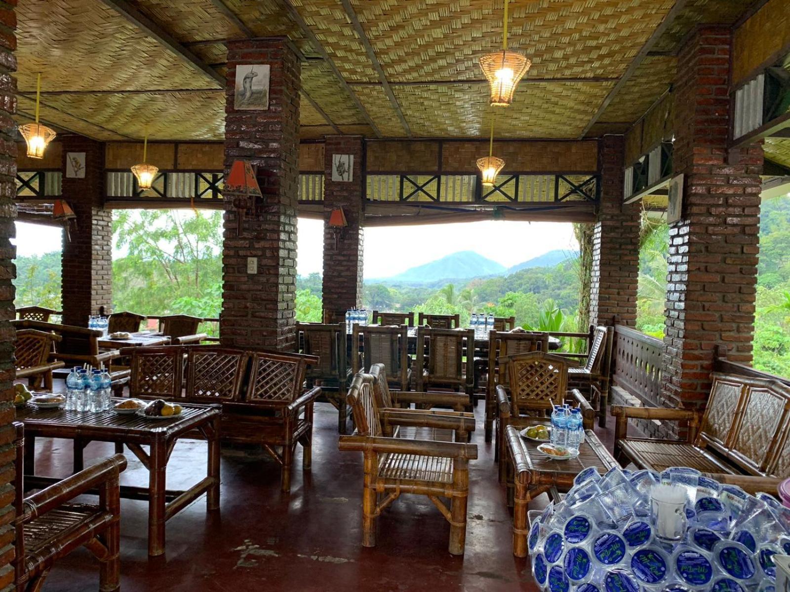Sama Sama Homestay & Trekking Only Stay Here Book Trekking And Transport With Us Bukit Lawang Bagian luar foto