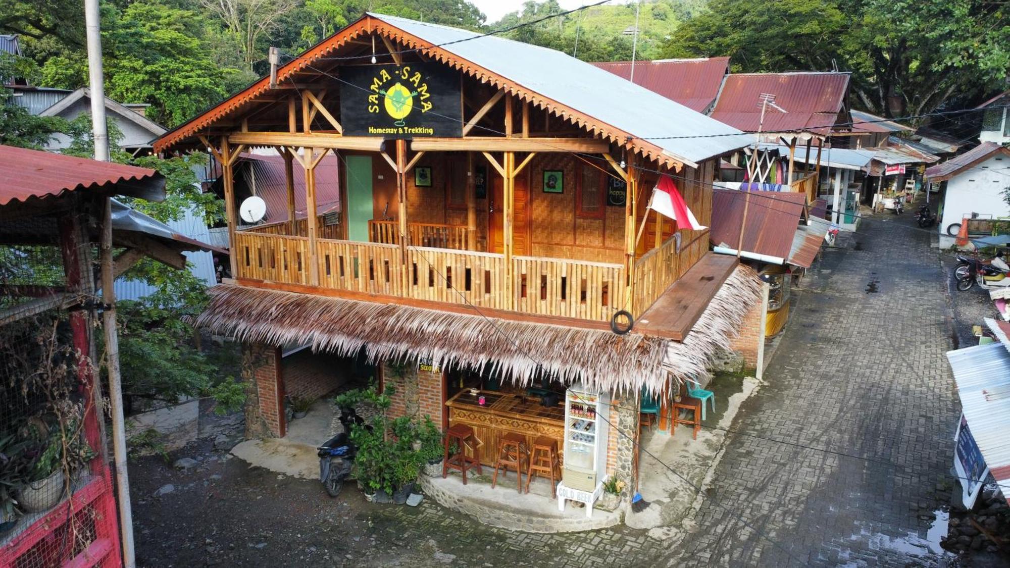Sama Sama Homestay & Trekking Only Stay Here Book Trekking And Transport With Us Bukit Lawang Bagian luar foto