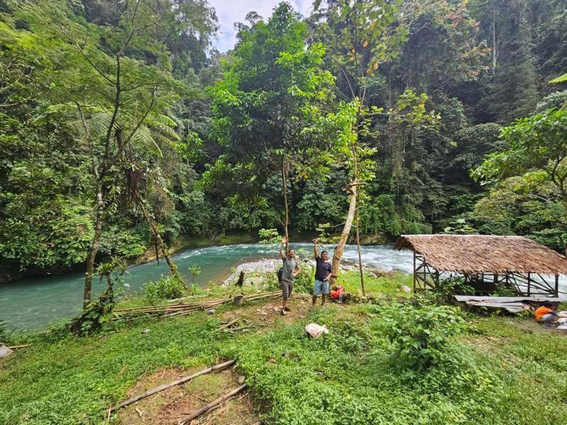 Sama Sama Homestay & Trekking Only Stay Here Book Trekking And Transport With Us Bukit Lawang Bagian luar foto