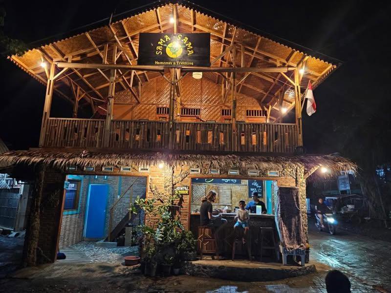 Sama Sama Homestay & Trekking Only Stay Here Book Trekking And Transport With Us Bukit Lawang Bagian luar foto