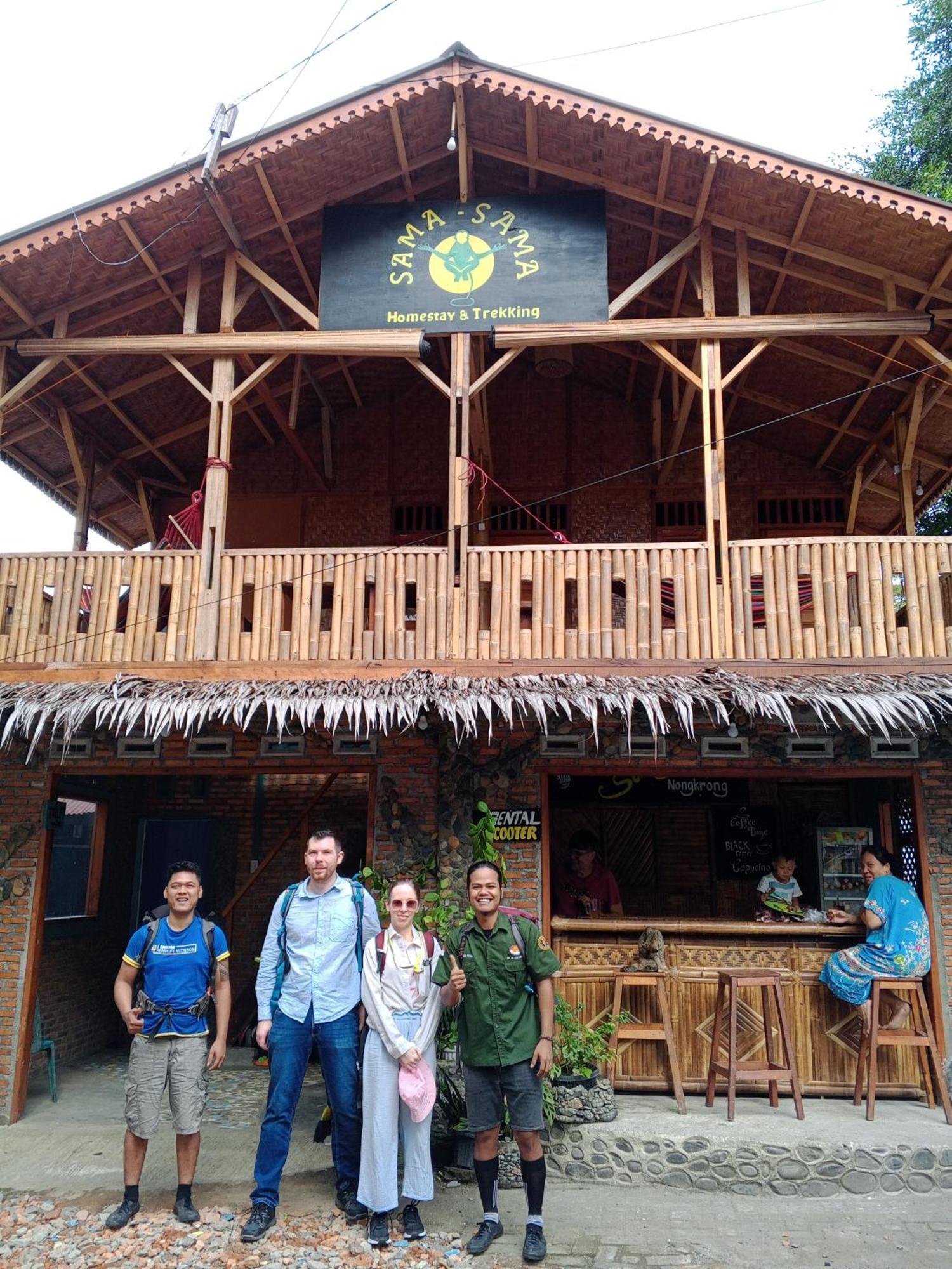 Sama Sama Homestay & Trekking Only Stay Here Book Trekking And Transport With Us Bukit Lawang Bagian luar foto